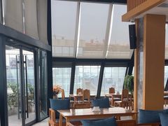 -四月吧餐厅(正阳步行街店)