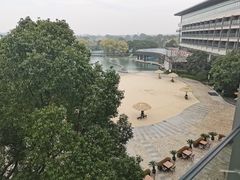-上海佘山世茂艾美酒店