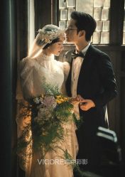 -雪中彩影婚纱摄影·微光艺术中心