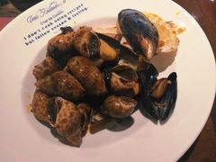 -四海一家自助餐(益田假日广场店)