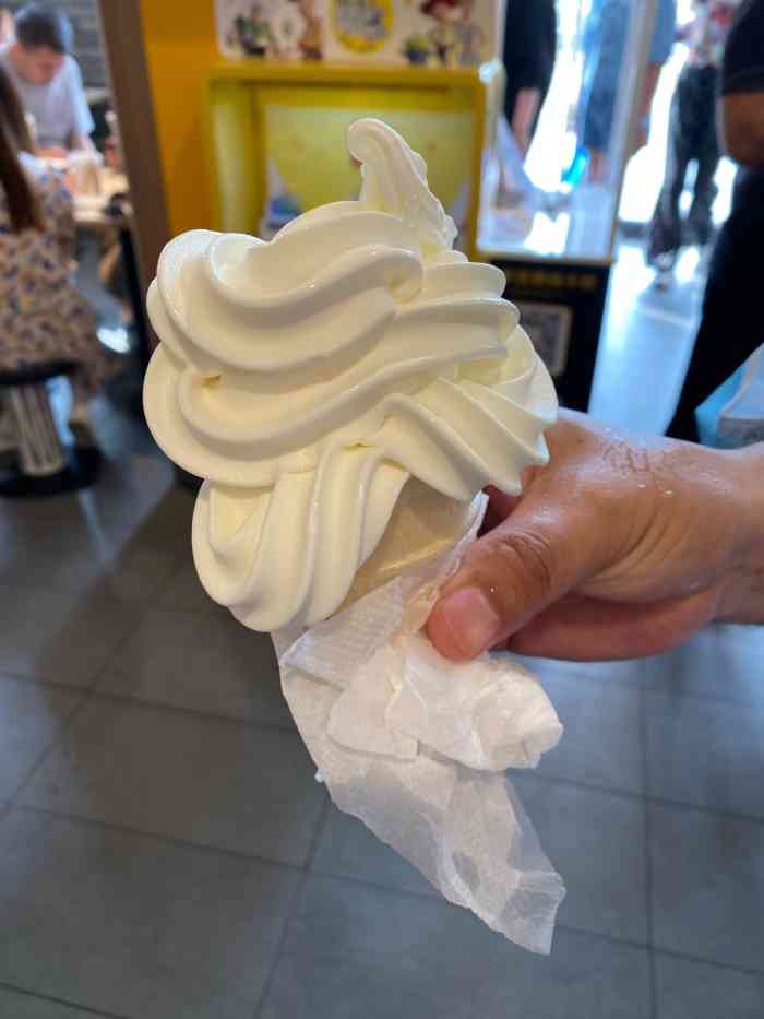 麦当劳(津湾广场店)-"[薄荷]环境:上午去的人不是很多,距离.