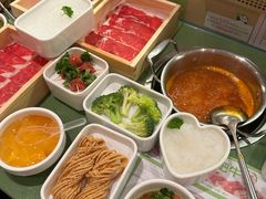 -一围肥牛肉小火锅(佳兆业广场店)