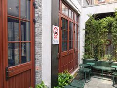 -星巴克臻选(上海今潮8弄店)