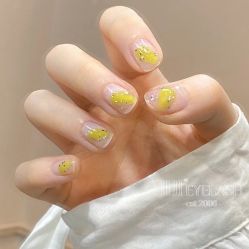 -吉吉靓甲美睫