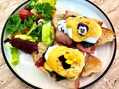 培根班尼迪克蛋-玲婧胡同·生日蛋糕·餐厅(嘉里城店)