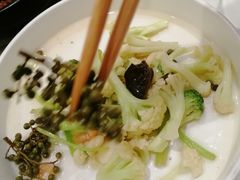 -闫府私房菜(经四路万达店)