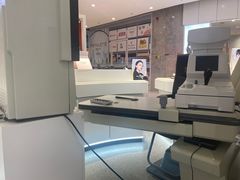 -沫芮眼镜·蔡司官方授权店(人民广场店)