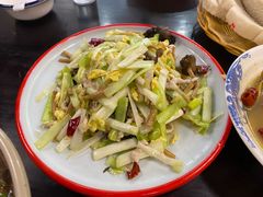 -蓝田九大碗民俗食府(蓝田店)