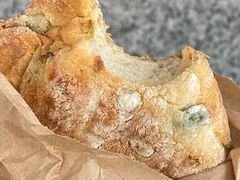 -星巴克(上海虹桥站2A检票口)