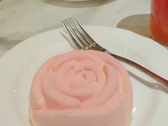 红玫瑰树莓酸奶芝士蛋糕-COSTA COFFEE(水游城店)
