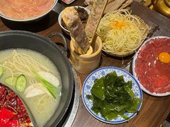 -萍姐火锅·公路夜市(武汉首店)