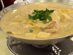 锅仔酸菜汆白肉-东四民芳餐厅(朝阳门店)