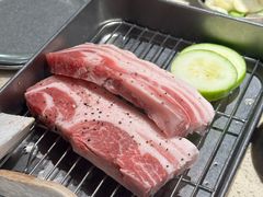 -蚂蚁洞·烤肉大营地(上海静安大悦城店)