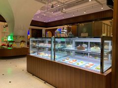 面包甜点陈列柜-光明悠焙(豫园店)
