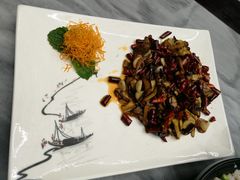 -蔼若春.传承三十年云南菜(金碧公园店)