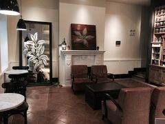 大堂-星巴克臻选(广州沙面店)