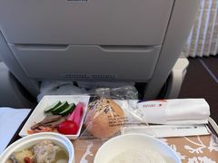 -东方航空(虹桥路店)