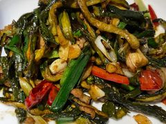 -魏铭鱼头捞饭(晋阳路店)