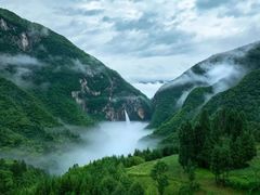 -鹿院坪生态旅游景区