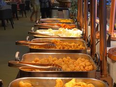 -涨巢·潮玩水疗局