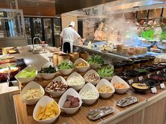 自助取餐区-万荟轩海鲜·粤式点心自助餐厅(蓝海风万怡酒店)