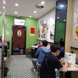 鱼皮饺比想象中的还鲜呐[调皮]