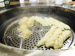 -粘豆包柴火铁锅炖