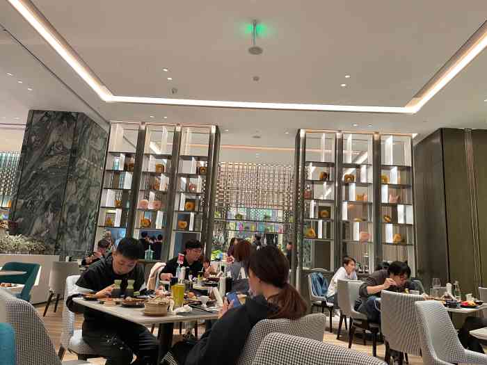 璞悦·全日制餐厅(杭州城北文澜大酒店)-"城北新开的五星级酒店,门口