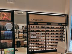 -博士眼镜(东莞明丰广场店)