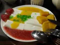 鲜果混酱甜肠粉-糖朝(尖沙咀店)