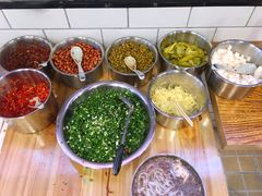 -白露塘杀猪粉(药王街店)