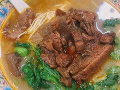 半筋半肉面-金杨拉面王小吃面馆·牛三宝面·红烧牛肉粉