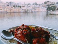 -Lake Shore Hotel & Restaurant