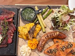 -Mark&Mars Restaurant