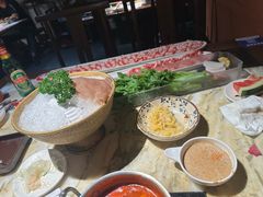 -东道煮牛肉火锅(东盛大街店)