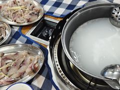 -洞密园美食城(富华路店)