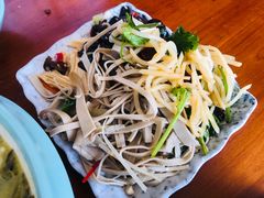 -小鱼小面(小汤山店)