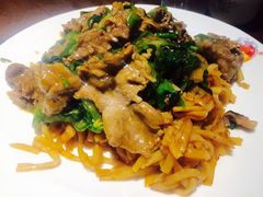 湿炒牛河-幸运牛汕头小黄牛牛肉火锅(梅林店)