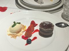 -Mogul Eatery·大亨餐酒馆