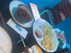 -唯爱KTV聚会餐厅(仙林东城汇店)