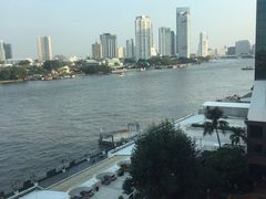 -曼谷湄南河畔华美达广场酒店