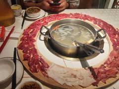-牛人日志·鲜牛肉骨汤火锅(万科里瑧店)