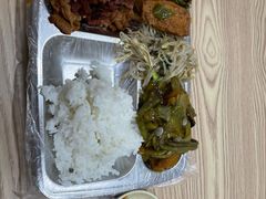 -晓宇盒饭(民安街店)