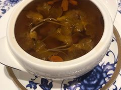 厨师精选靓汤-Yan Ting 宴庭中餐厅(上海静安瑞吉酒店)