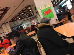 等位区-龙抄手(春熙路总店)