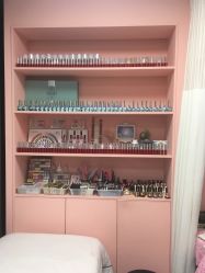 -斐尔国际皮肤管理中心