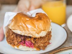 手撕猪肉汉堡-RAC BAR(安福路店)