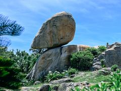 -东山风动石景区