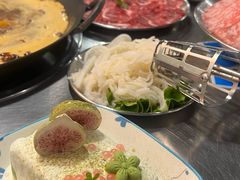 -鹿鸣山草本茶香火锅(园西路店)