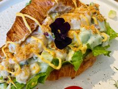 东京鲜虾可颂-HIGH FIVE哈福手工汉堡(桂林路店)